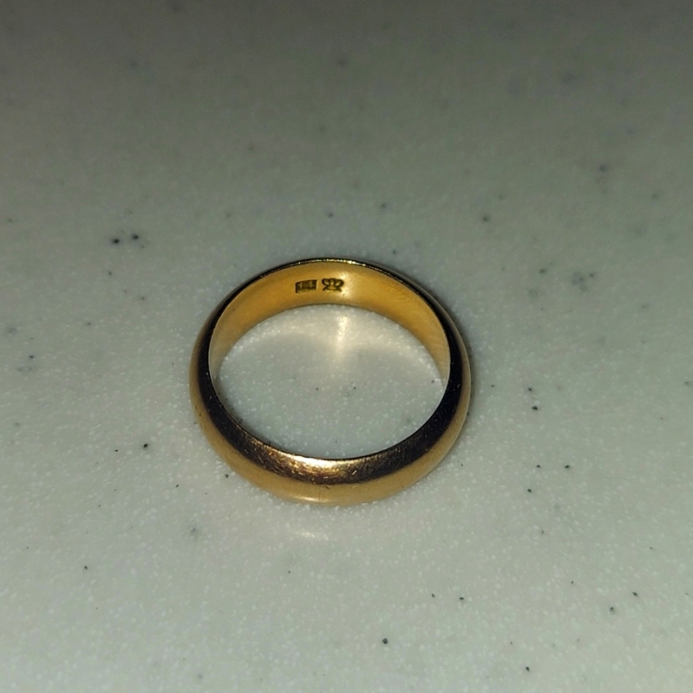 Men's 14k gold wedding band